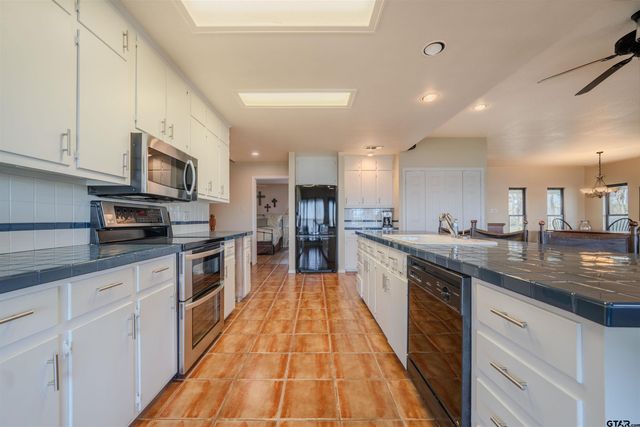 7016 FM 3054, Malakoff, TX 75148