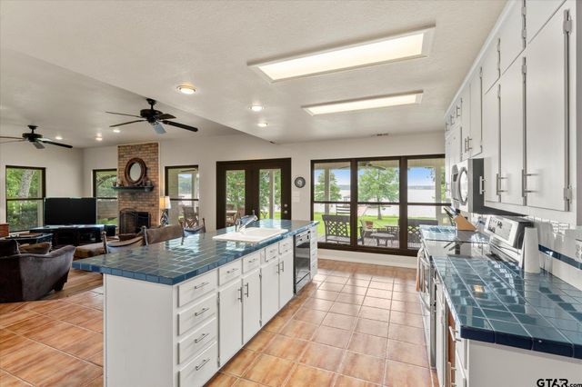 7016 FM 3054, Malakoff, TX 75148