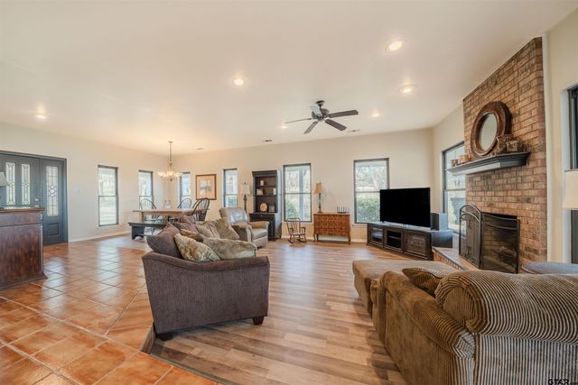 7016 FM 3054, Malakoff, TX 75148