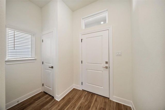 410 W Marlin Street, Willis, TX 77378