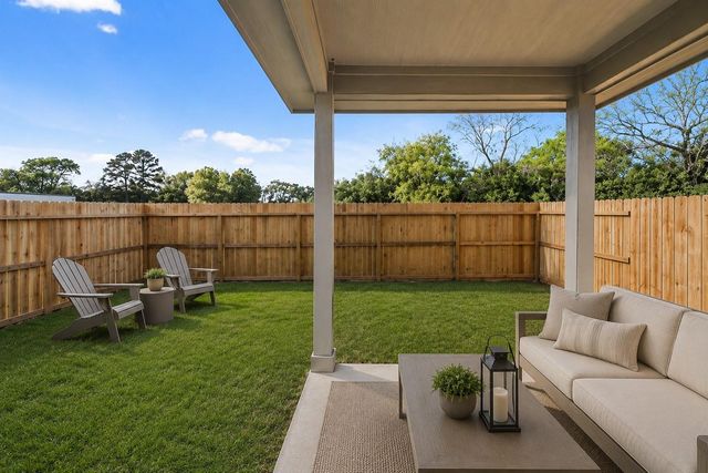 410 W Marlin Street, Willis, TX 77378