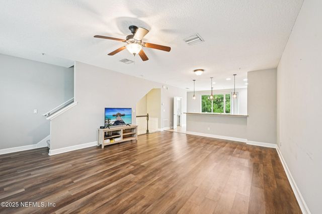 4455 ELLIPSE Drive, Jacksonville, FL 32246