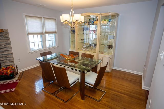 113 Woodmere Drive 502, Parlin, NJ 08859