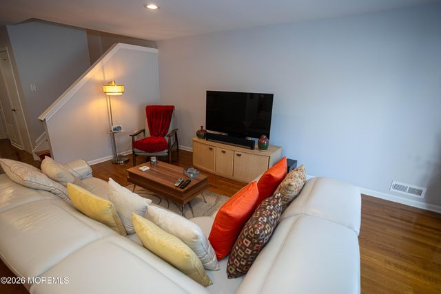 113 Woodmere Drive 502, Parlin, NJ 08859