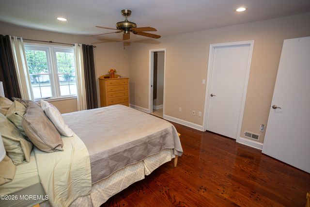 113 Woodmere Drive 502, Parlin, NJ 08859