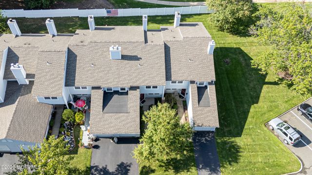 113 Woodmere Drive 502, Parlin, NJ 08859