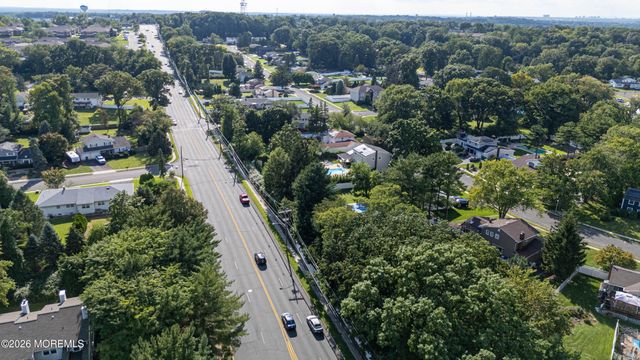 113 Woodmere Drive 502, Parlin, NJ 08859