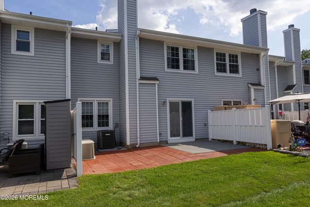 113 Woodmere Drive 502, Parlin, NJ 08859