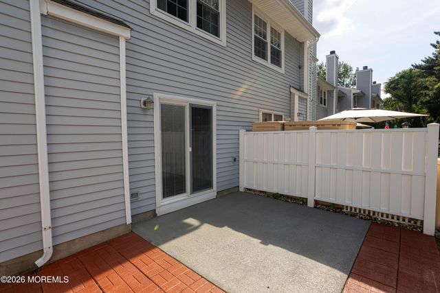 113 Woodmere Drive 502, Parlin, NJ 08859