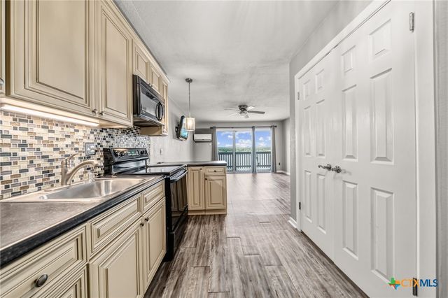 2 Cliffhouse Drive 208, Belton, TX 76513