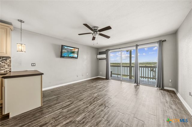 2 Cliffhouse Drive 208, Belton, TX 76513