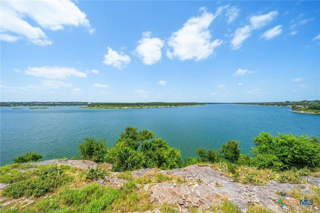 2 Cliffhouse Drive 208, Belton, TX 76513