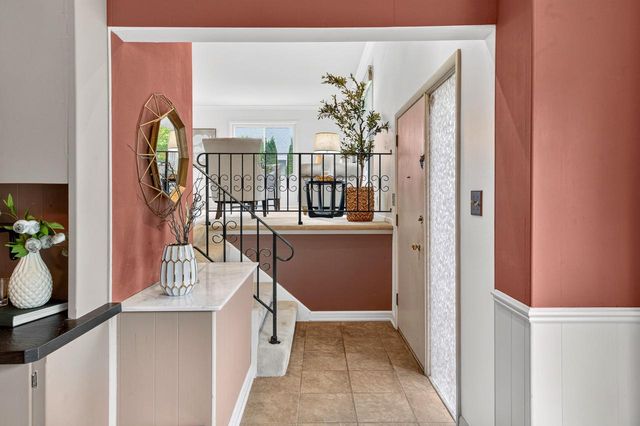 8551 N Manor LANE, Fox Point, WI 53217