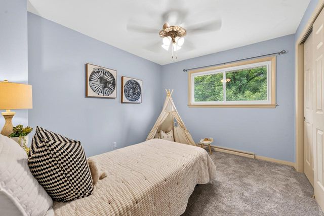 8551 N Manor LANE, Fox Point, WI 53217