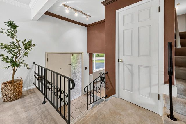 8551 N Manor LANE, Fox Point, WI 53217