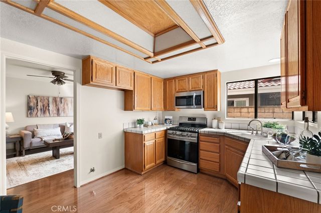 1244 Winged Foot, Upland, CA 91786