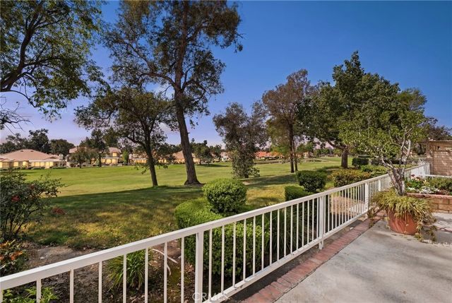 1244 Winged Foot, Upland, CA 91786