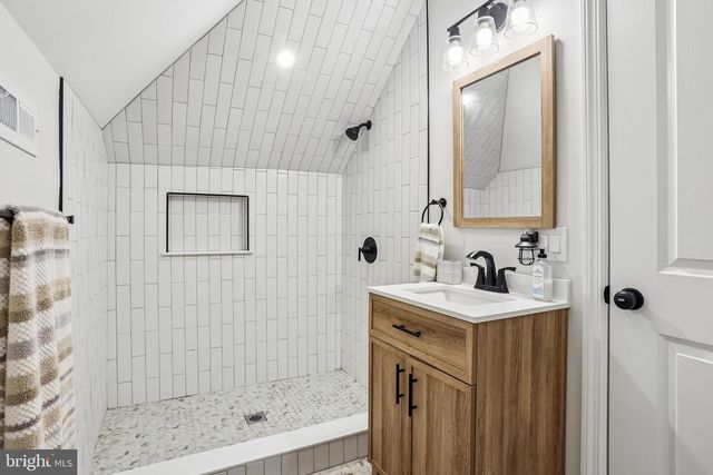 138 NEW JERSEY AVE, Collingswood, NJ 08108