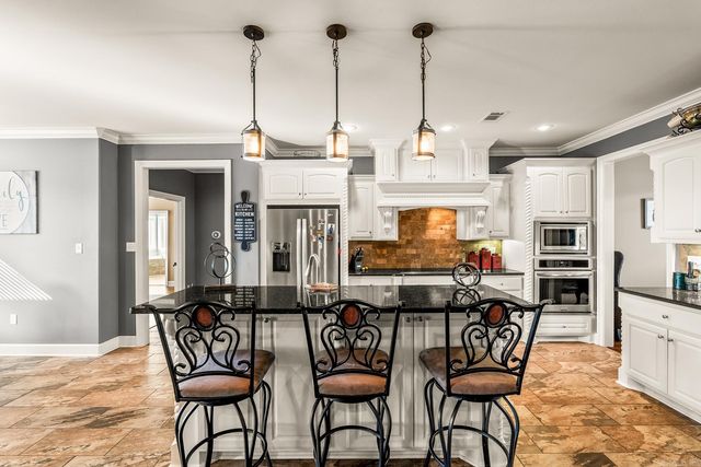 3025 Redrock Road, Little Rock, AR 72210