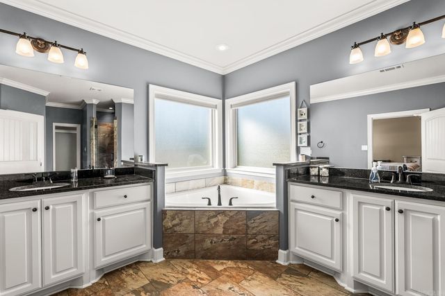 3025 Redrock Road, Little Rock, AR 72210