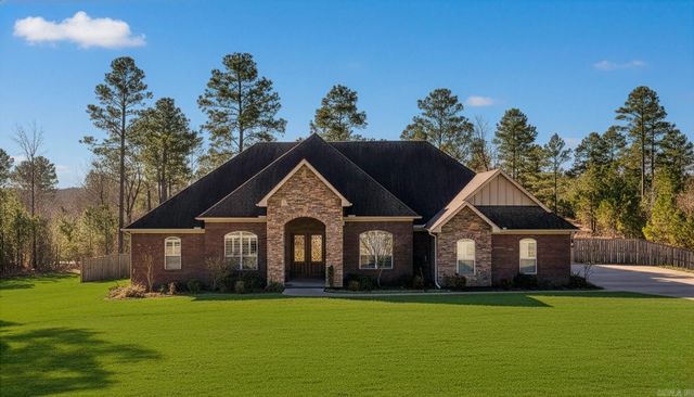 3025 Redrock Road, Little Rock, AR 72210