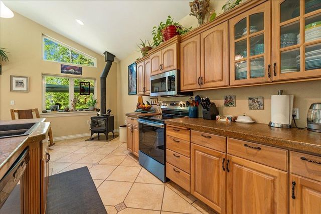 1055 LADESSA LOOP, North Pole, AK 99705