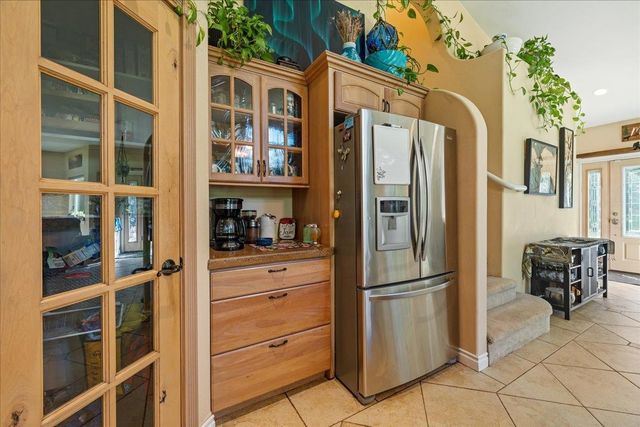 1055 LADESSA LOOP, North Pole, AK 99705