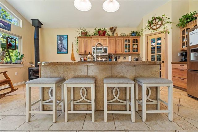 1055 LADESSA LOOP, North Pole, AK 99705