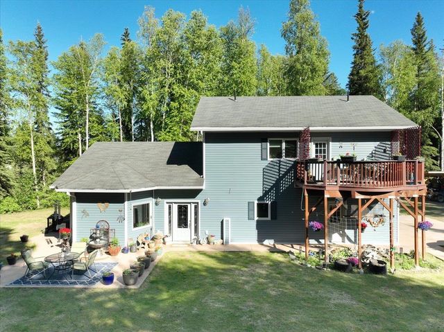 1055 LADESSA LOOP, North Pole, AK 99705
