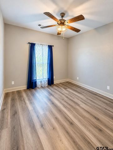 22548 Pine, Frankston, TX 75763