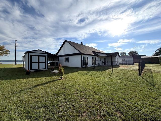 22548 Pine, Frankston, TX 75763