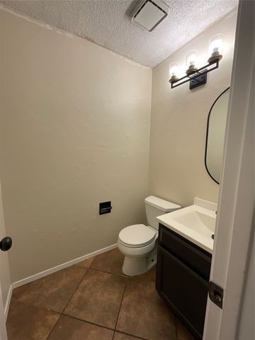 2332 Abbington Lane, Grand Prairie, TX 75052