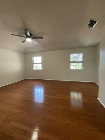 2332 Abbington Lane, Grand Prairie, TX 75052