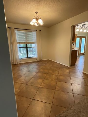 2332 Abbington Lane, Grand Prairie, TX 75052