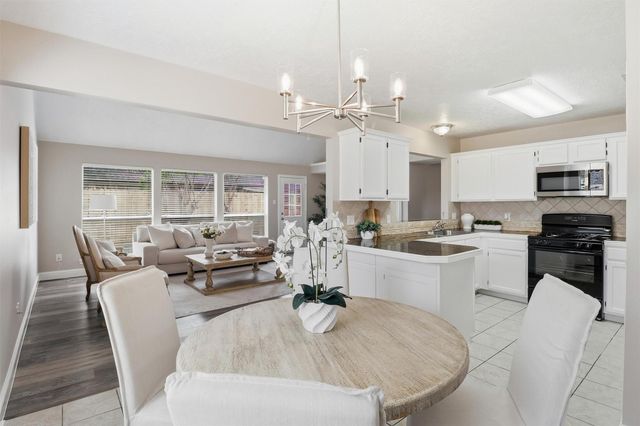 2511 Pecan Grove Court, Pearland, TX 77584