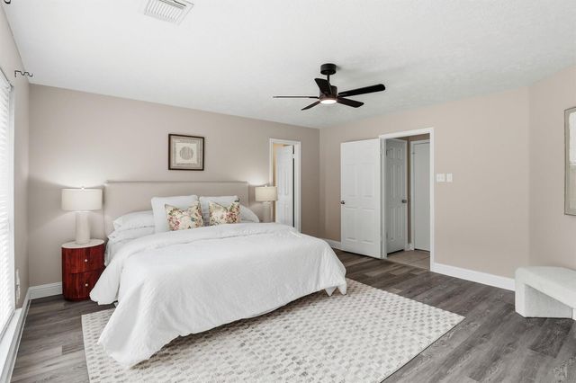 2511 Pecan Grove Court, Pearland, TX 77584