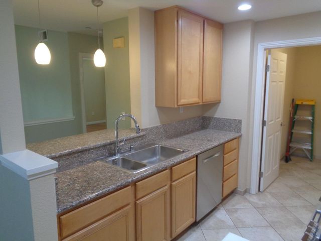 604 Arcadia Terrace 303, Sunnyvale, CA 94085