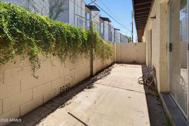 3033 N 39th Street 3, Phoenix, AZ 85018