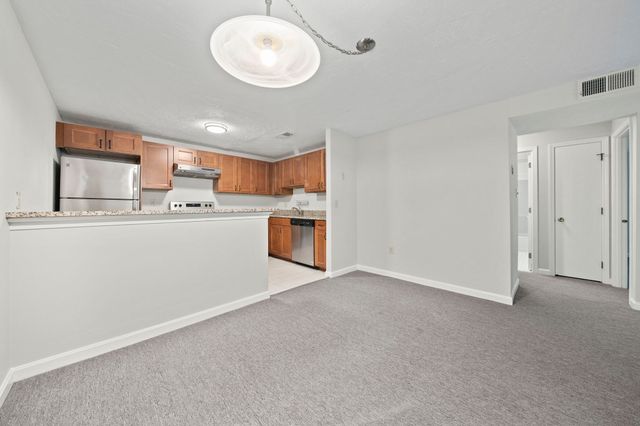 350 Neponset Street B, Canton, MA 02021