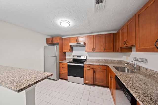 350 Neponset Street B, Canton, MA 02021