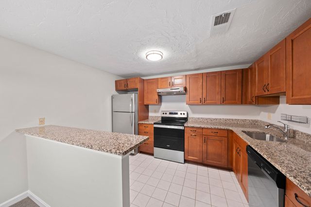 350 Neponset Street B, Canton, MA 02021