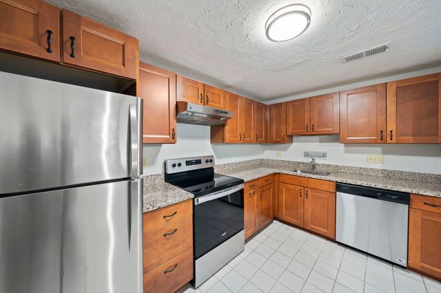 350 Neponset Street B, Canton, MA 02021