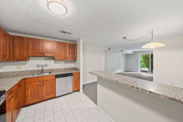 350 Neponset Street B, Canton, MA 02021