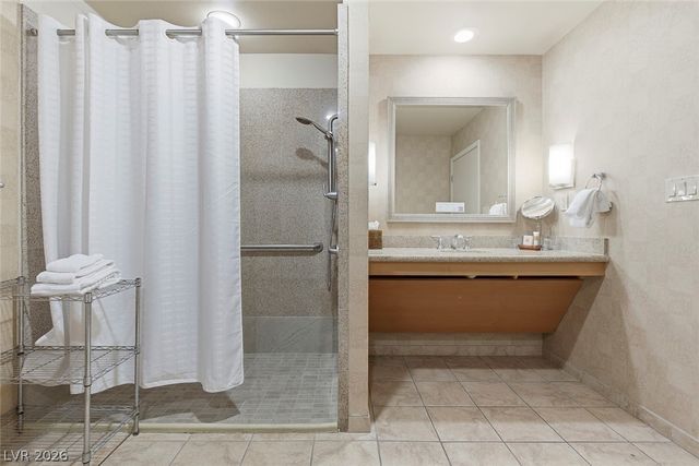 211 East Flamingo Road 720, Las Vegas, NV 89169