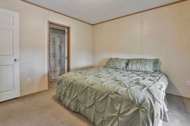 7 Pearl Court, Merrimack, NH 03054