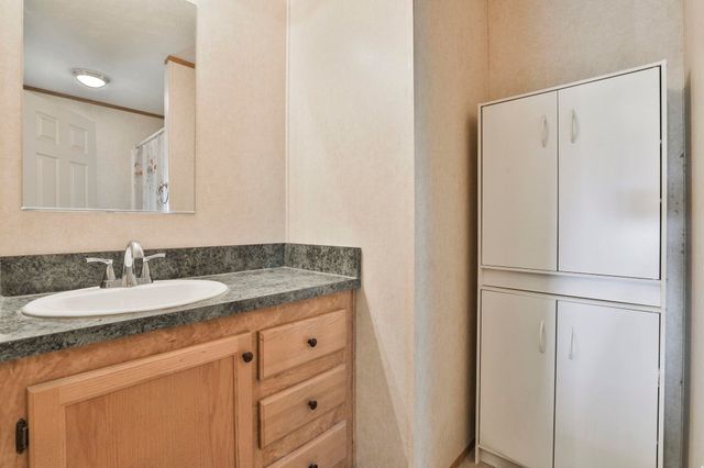 7 Pearl Court, Merrimack, NH 03054