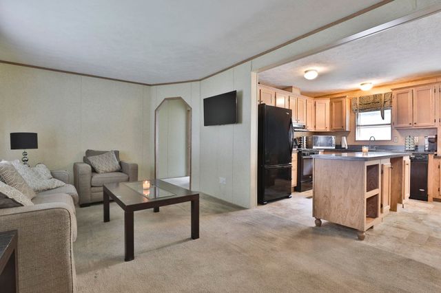 7 Pearl Court, Merrimack, NH 03054