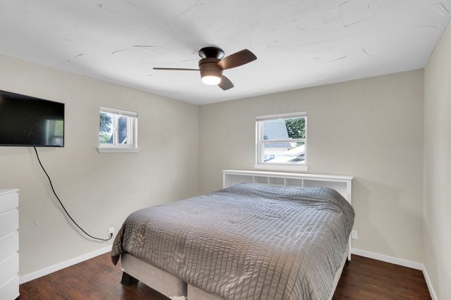 5102 Largo Drive, De Cordova, TX 76049