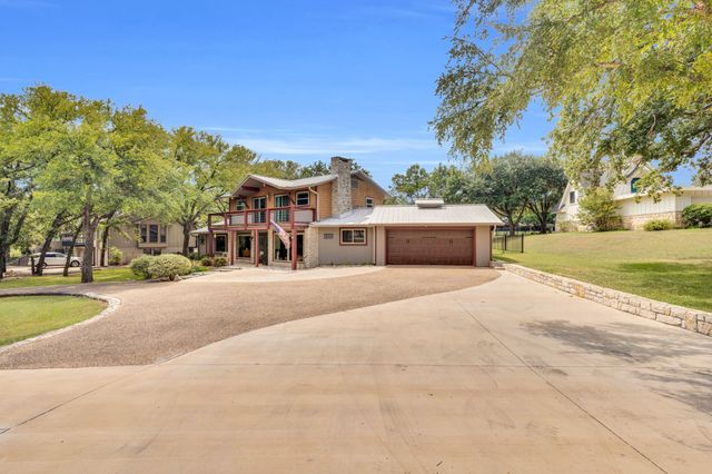 5102 Largo Drive, De Cordova, TX 76049
