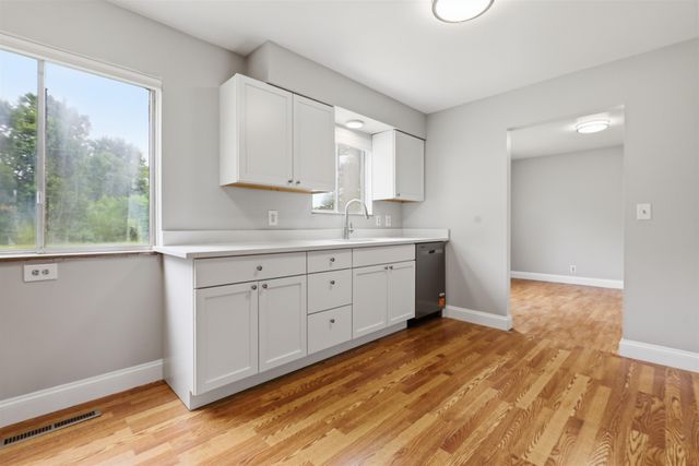 929 Springview Drive, Flushing Twp, MI 48433